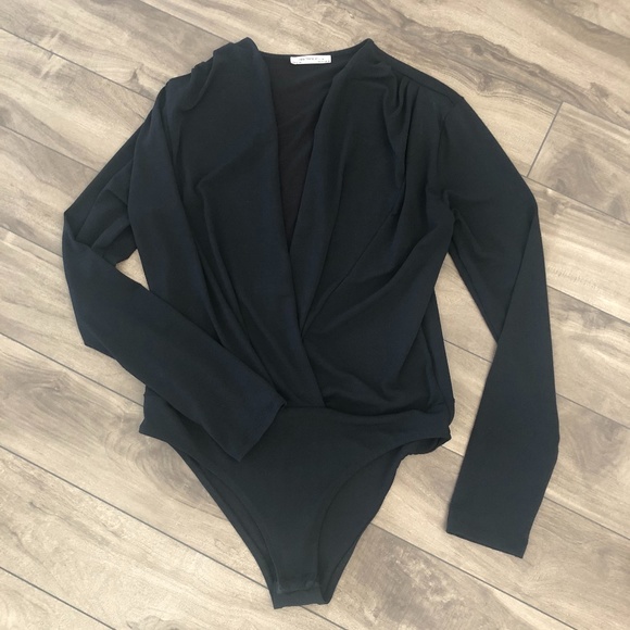 Zara V-Neck Body Suit - Picture 2 of 7